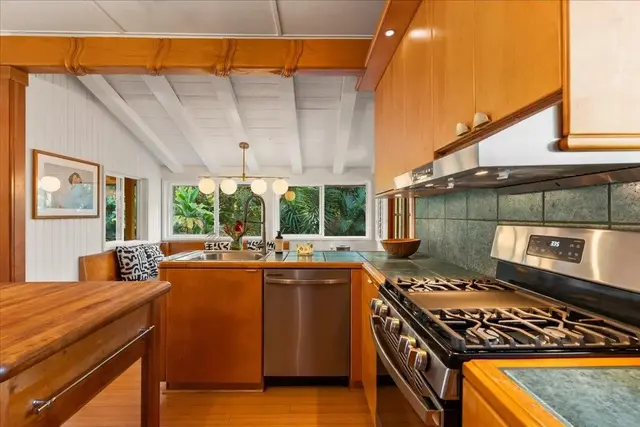 Listing Image for 3221 Luahine Pl 20 of 45