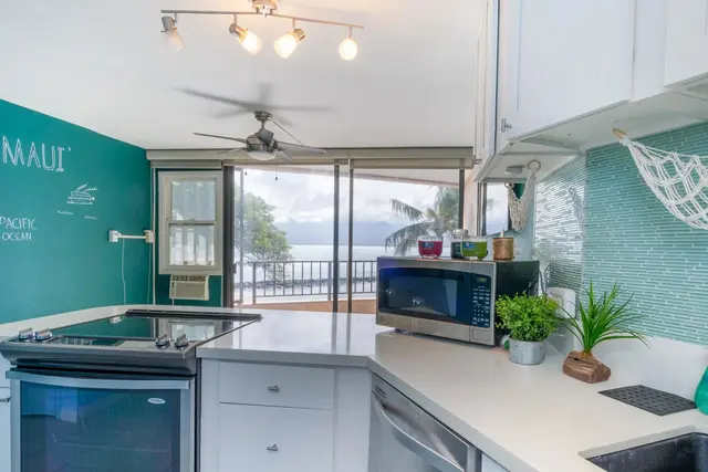 Listing Image for 20 Hauoli St 312 11 of 22
