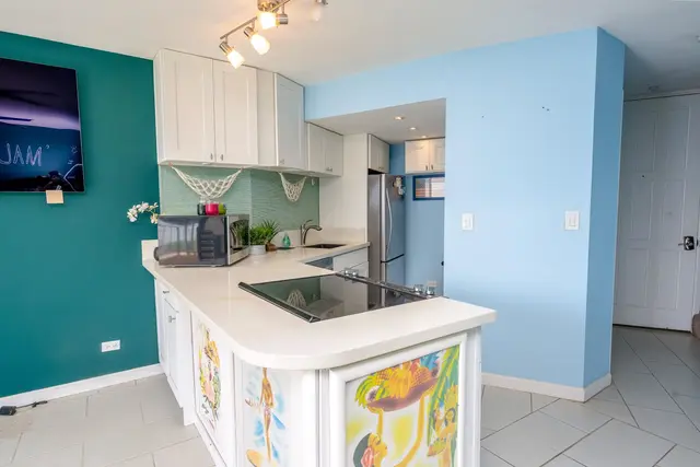 Listing Image for 20 Hauoli St 312 8 of 22