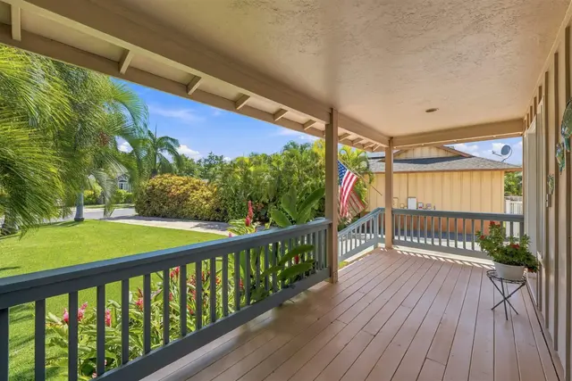 Listing Image for 129 Oluea Cir 2 of 50
