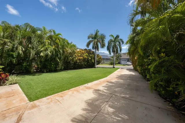 Listing Image for 129 Oluea Cir 3 of 50
