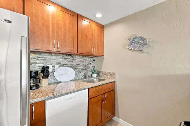 Listing Image for 120 Hui Rd F A6 9 of 26