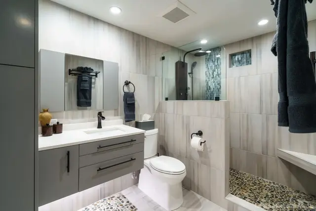 Listing Image for 100 Hauoli St 103 14 of 50