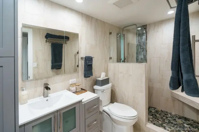 Listing Image for 100 Hauoli St 103 19 of 50