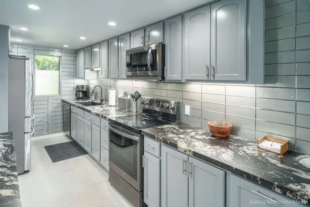 Listing Image for 100 Hauoli St 103 4 of 50