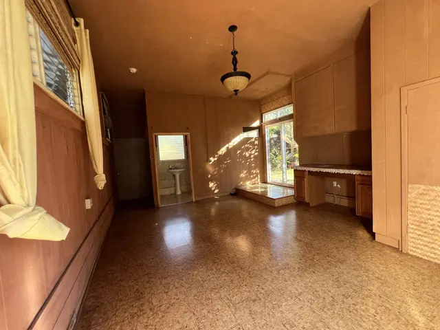 Listing Image for 721 Polipoli Rd 9 of 21
