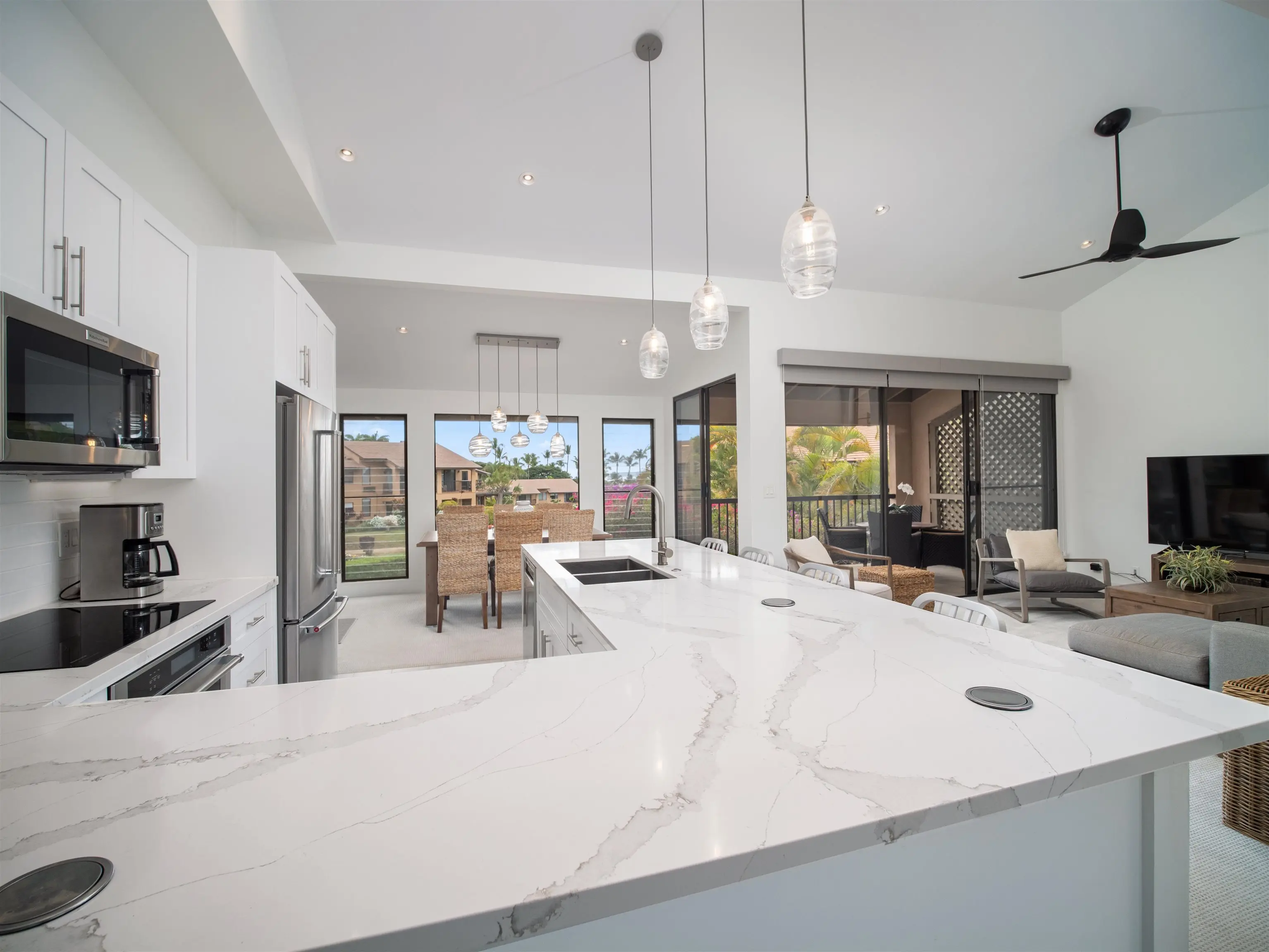 Photo of Listing #408132