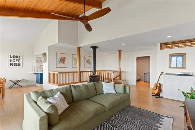 Listing Image for 545 Iiwi Way 13 of 50