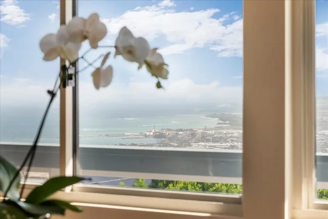 Listing Image for 545 Iiwi Way 15 of 50