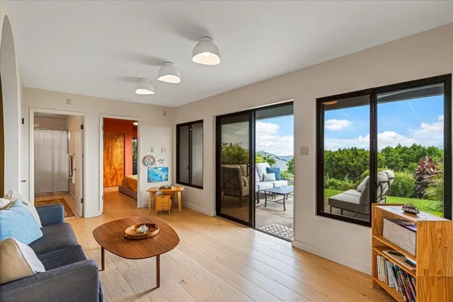 Listing Image for 545 Iiwi Way 32 of 50