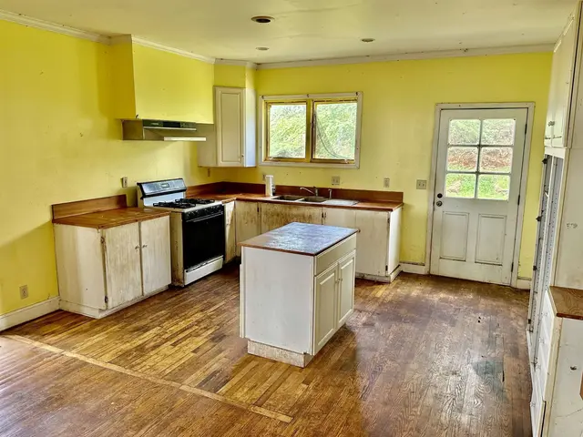 Listing Image for 161 Waiokama Pl 51 19 of 48