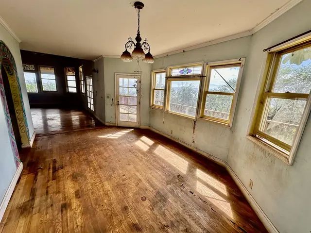 Listing Image for 161 Waiokama Pl 51 23 of 48