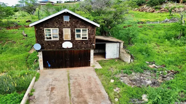Listing Image for 161 Waiokama Pl 51 31 of 48
