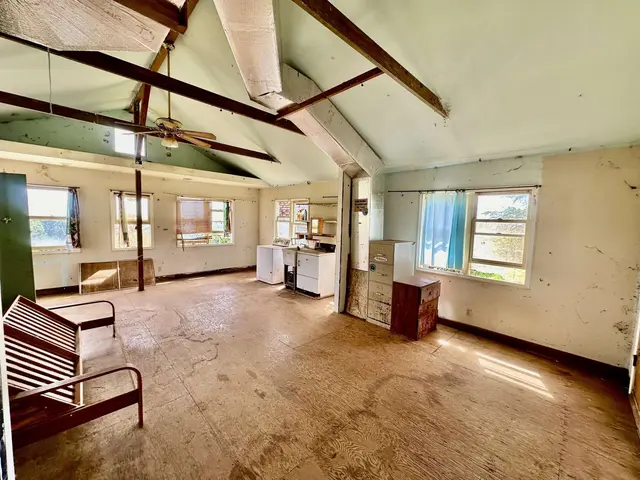 Listing Image for 161 Waiokama Pl 51 36 of 48