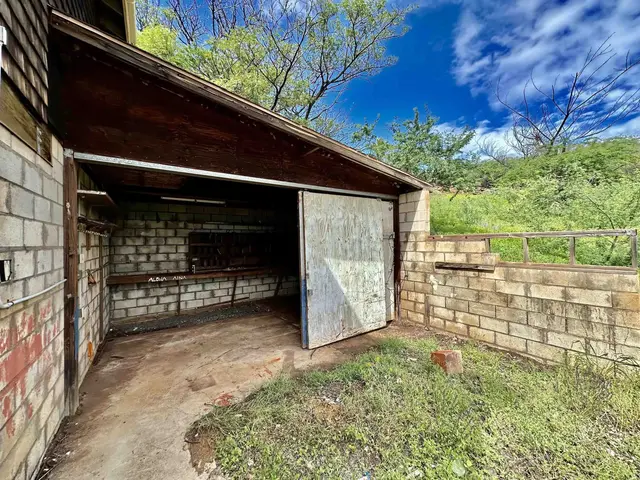 Listing Image for 161 Waiokama Pl 51 42 of 48