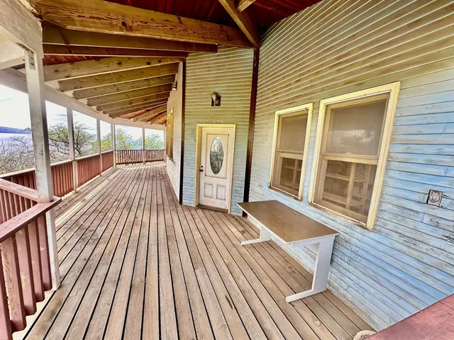 Listing Image for 161 Waiokama Pl 51 8 of 48