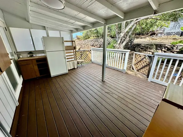 Listing Image for 1085 Nauwe St 24 of 44
