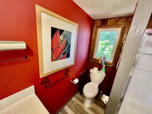 Listing Image for 1085 Nauwe St 28 of 44
