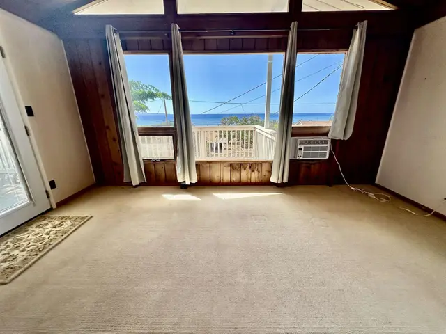 Listing Image for 1085 Nauwe St 30 of 44