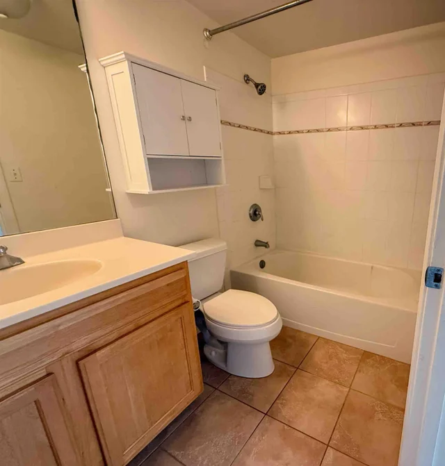 Listing Image for 5 Abbey Ln 311 11 of 18