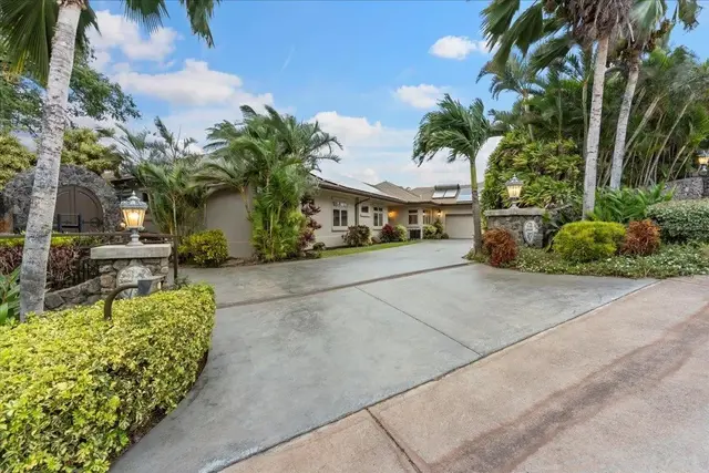 Listing Image for 75 E Huapala Pl B 11 of 50