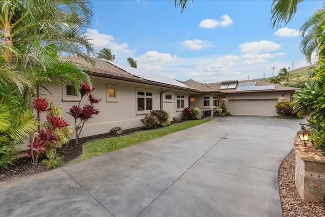 Listing Image for 75 E Huapala Pl B 12 of 50