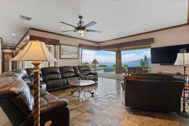 Listing Image for 75 E Huapala Pl B 14 of 50