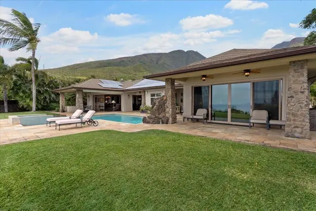 Listing Image for 75 E Huapala Pl B 24 of 50