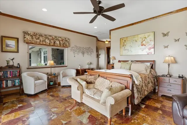 Listing Image for 75 E Huapala Pl B 27 of 50