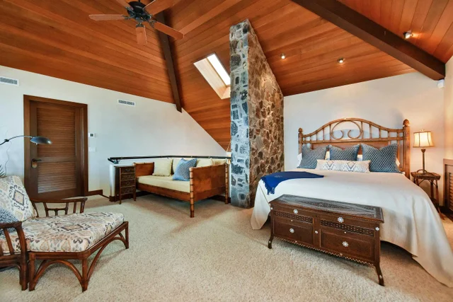 Listing Image for 100 Woodrose Pl 34 of 50