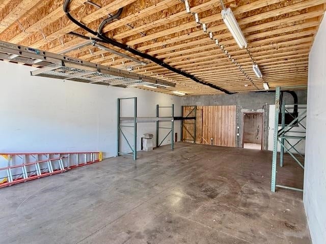 Photo of Listing #407395