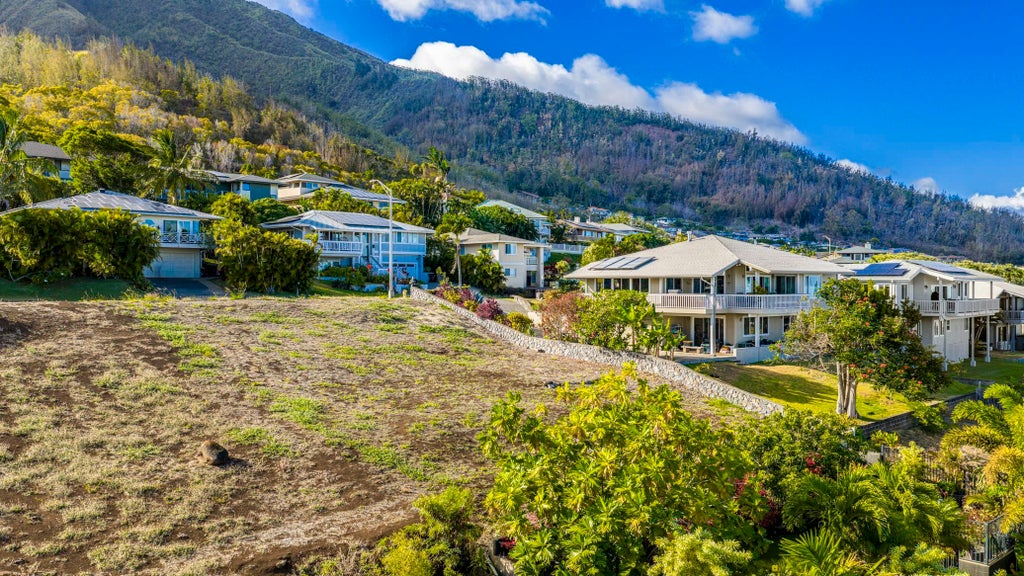 707 Noweo Pl, Wailuku