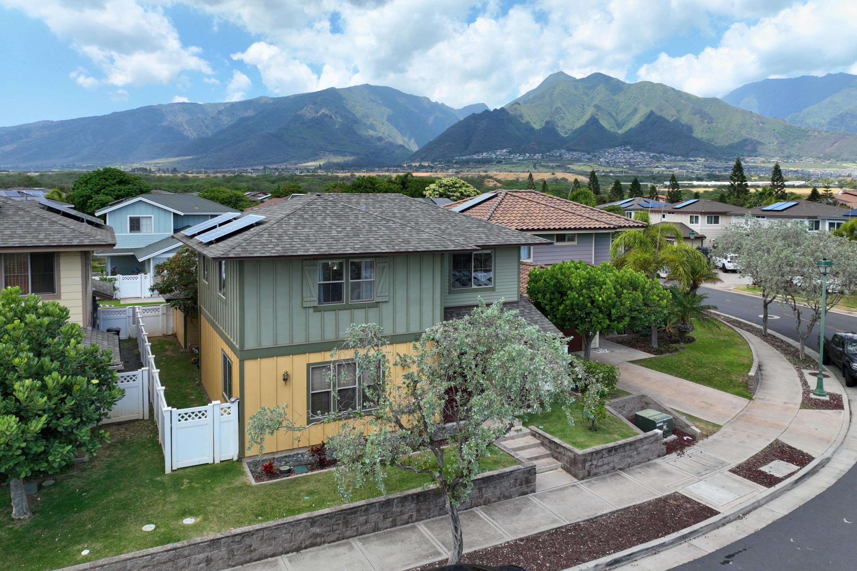 Photo of Listing #405542