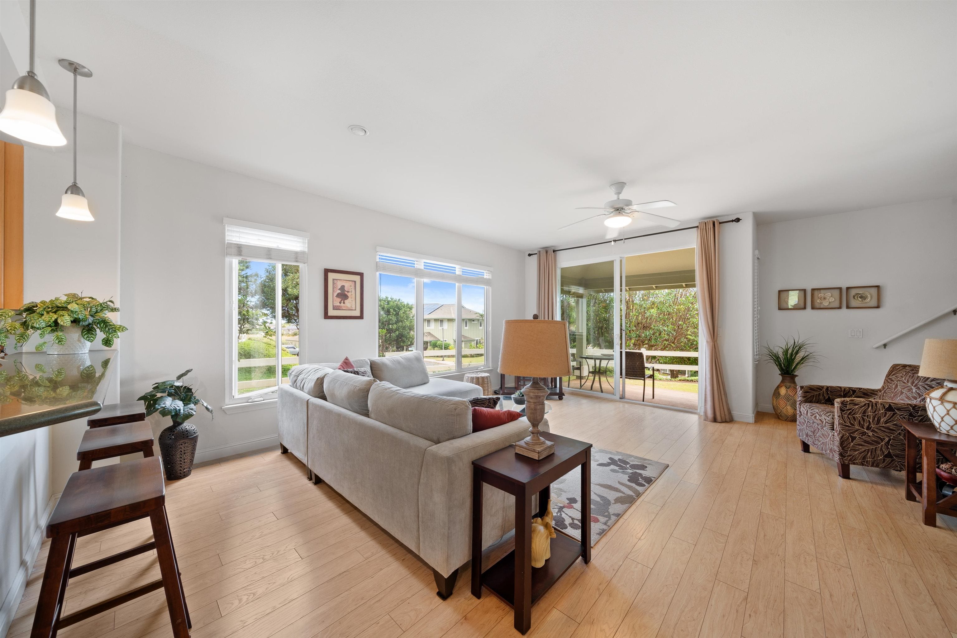 Photo of Listing #405974