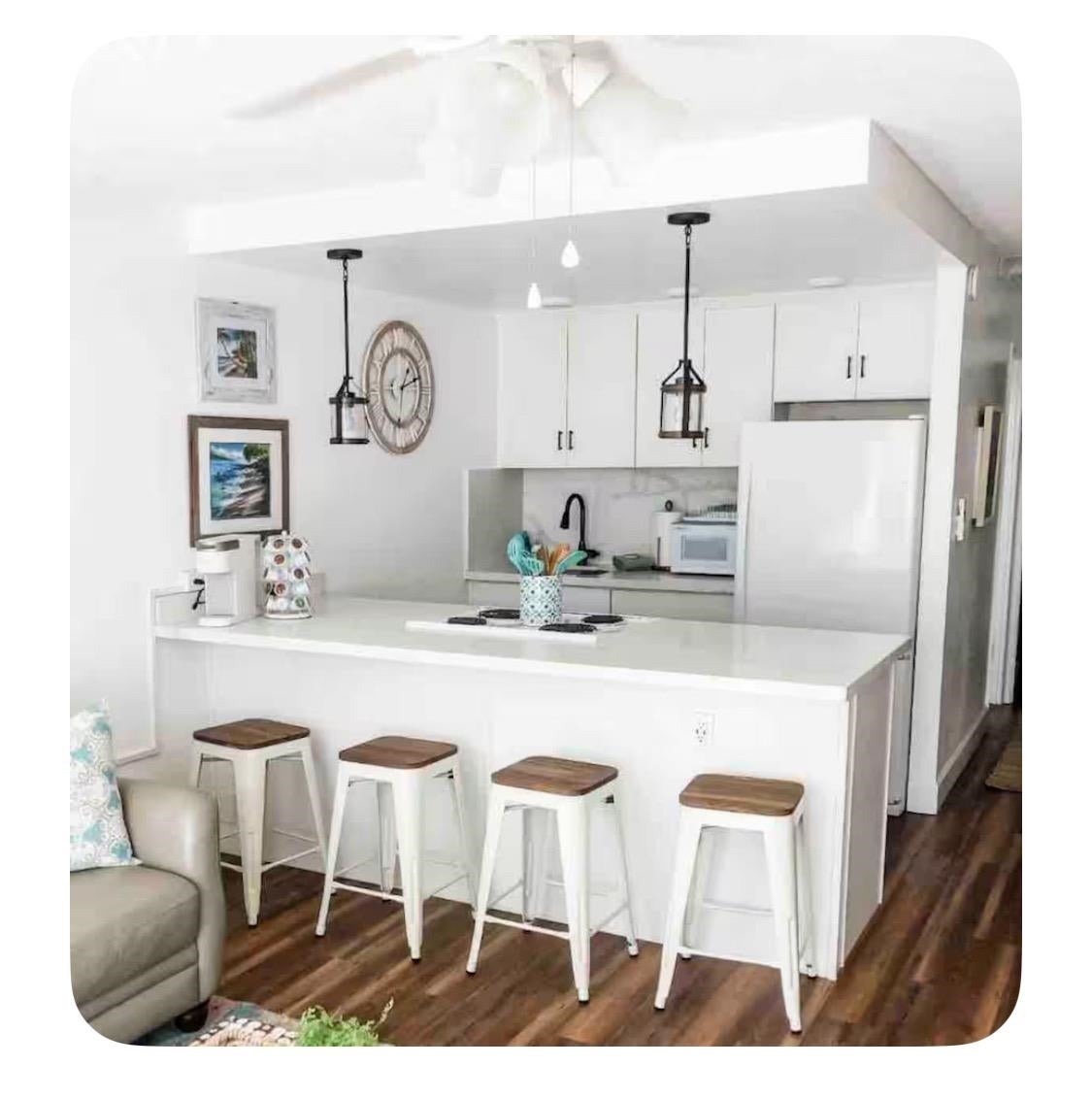 Photo of Listing #406708