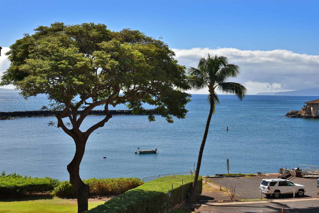 20 Hauoli St, Unit 305, Maalaea