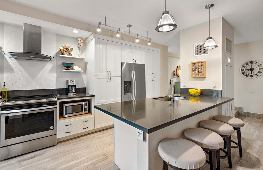 50 Nohea Kai Dr, Unit Ii-204, Kaanapali