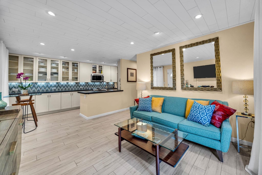 160 Keonekai Rd, Unit 8-103, Kihei