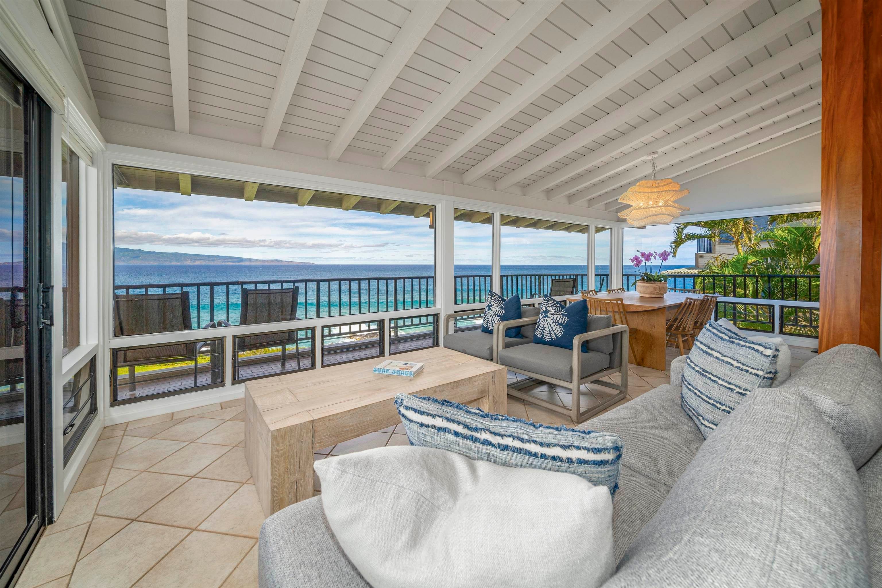 Photo of Listing #408142