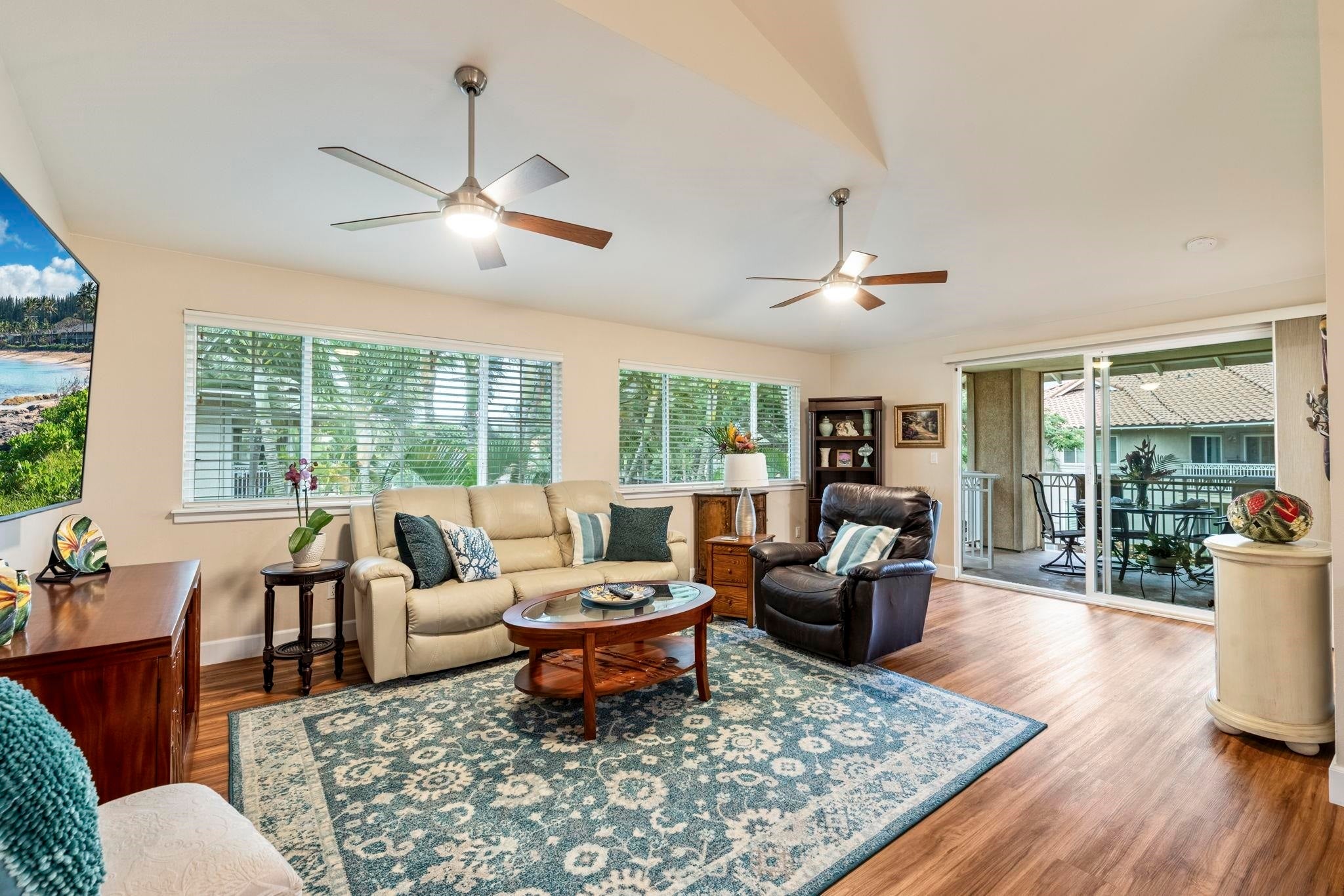 Photo of Listing #407590