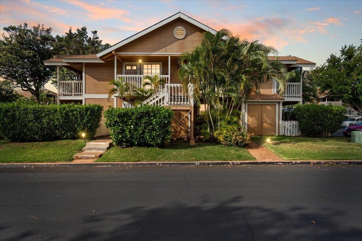 Photo of Listing #405156