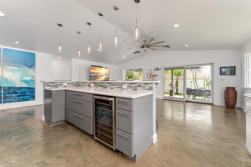 232 Kamahao Cir, Wailuku