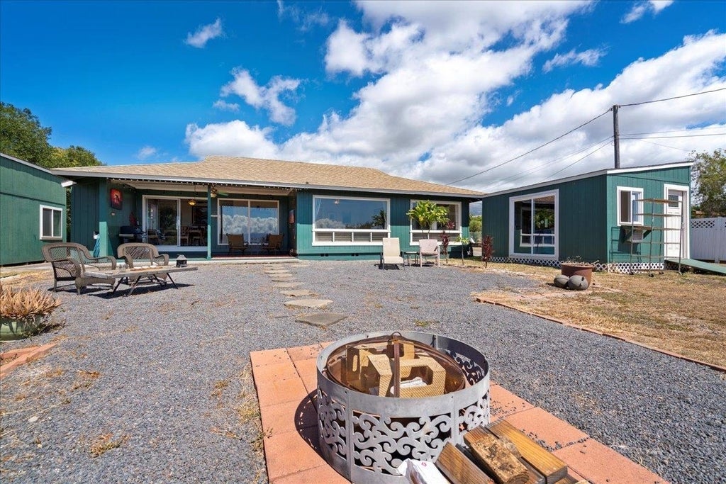 190 Aliiolani St, Pukalani