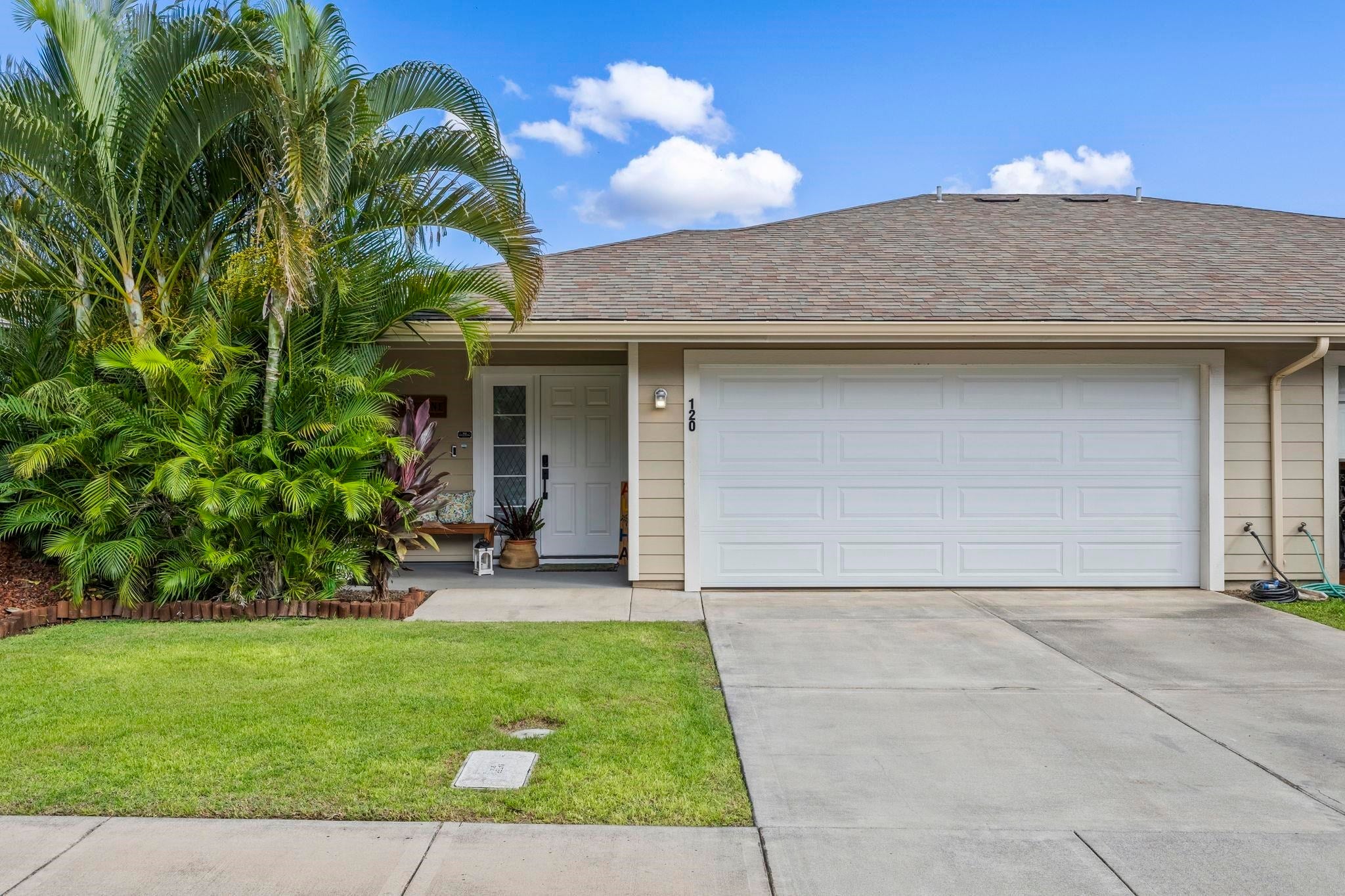 Photo of Listing #407918