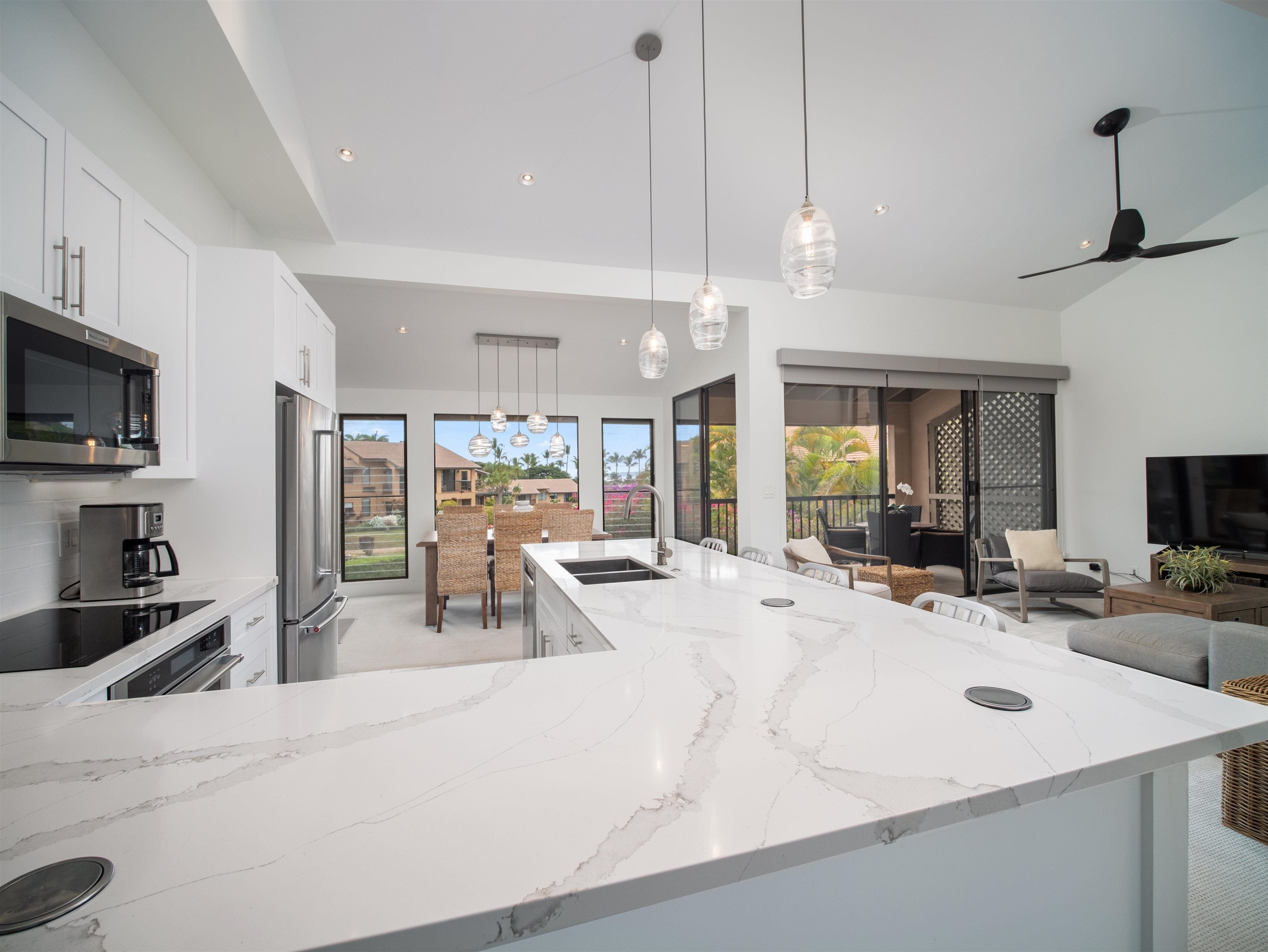 Photo of Listing #408132