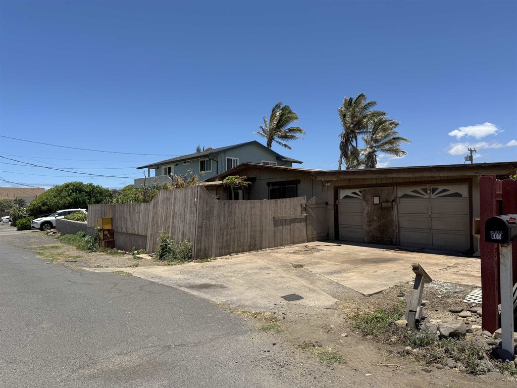 601 Linekona Pl, Wailuku