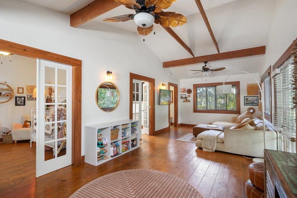 323 W Kuiaha Rd, Haiku