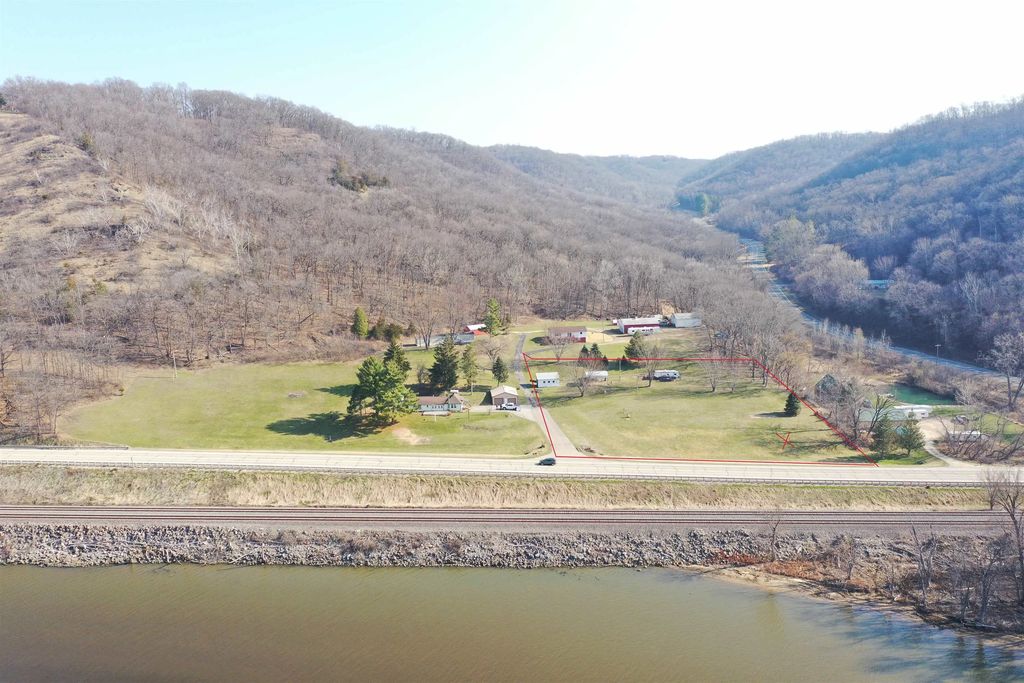14435 Fixit Lane, FERRYVILLE