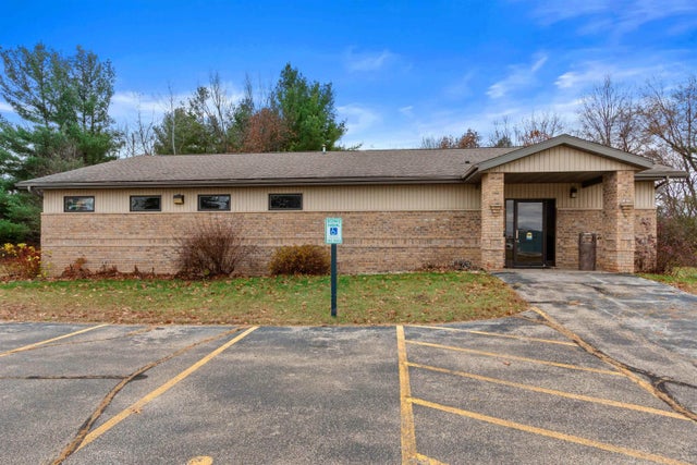 N6493 Valley Circle Road, PLAINFIELD