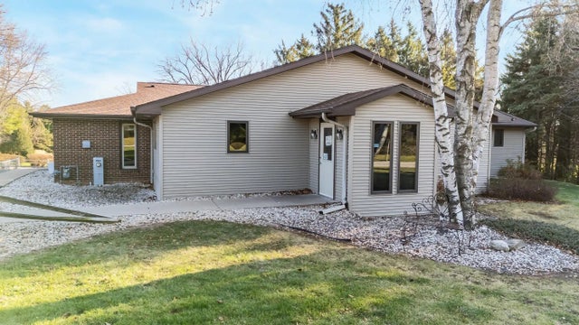 645 Hawthorne Drive, OMRO